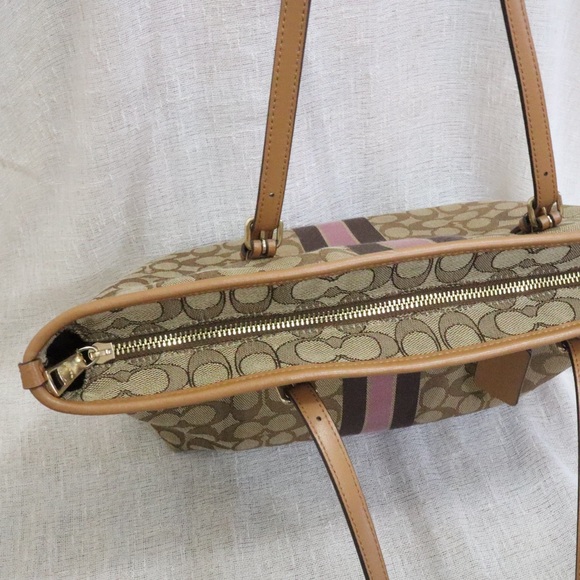 Coach Zip Tote In Signature Jacquard With Stripe - Picture 10 of 15